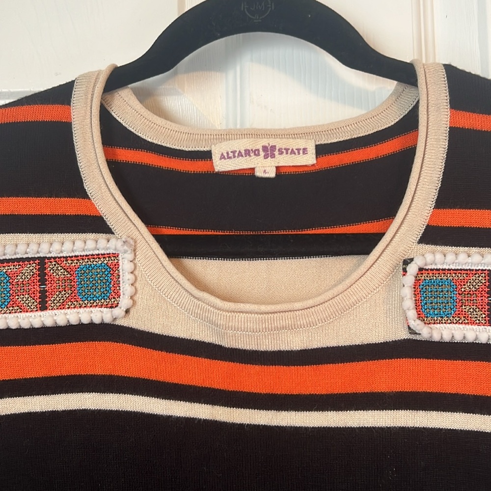 Altar’d State sweater - Picture 3 of 3